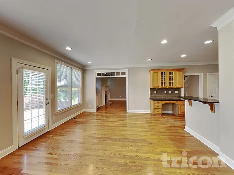 106 Jill Ct — Photo 5