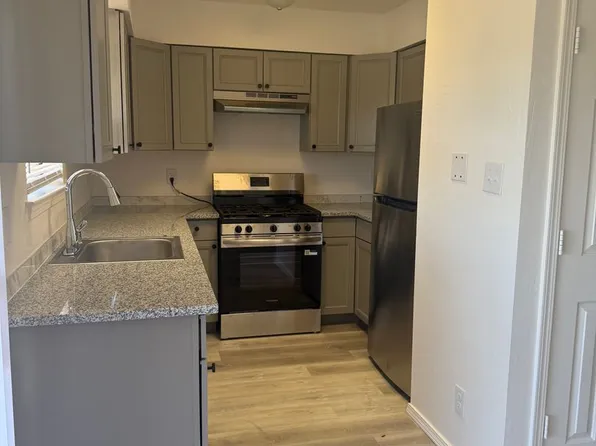 1825C Father Sky St NE, Albuquerque, NM 87112