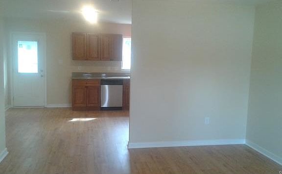 5th image of 227 N Ivy Ave