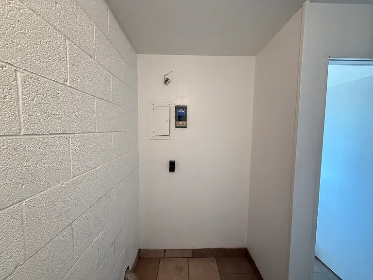 5012 Royal Dr — Photo 18
