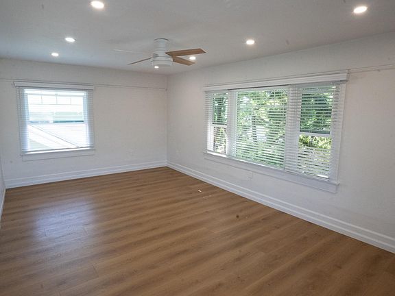 4th image of 1645 1/2 30th St