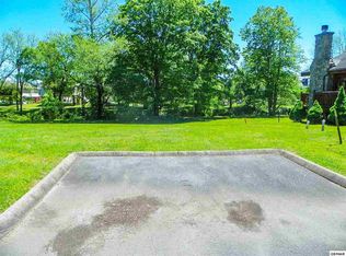 2319 Riverport Way, Pigeon Forge, TN 37863
