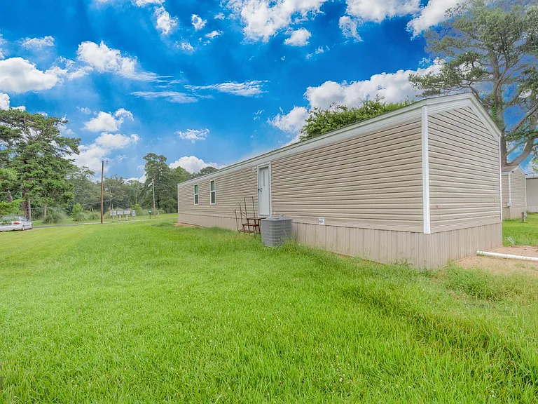 Hillside Mobile Home Park — Photo 19