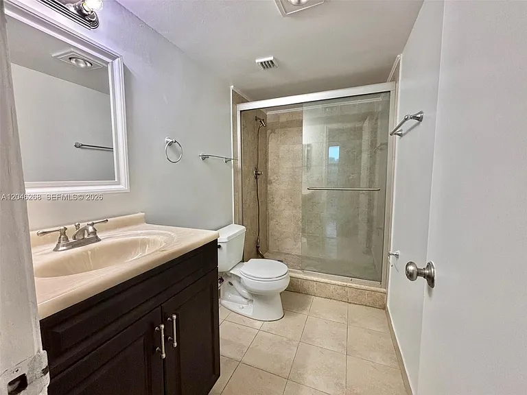 9411 Evergreen Pl #303 — Photo 9