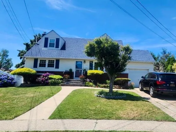 (undisclosed Address), Hicksville, NY 11801