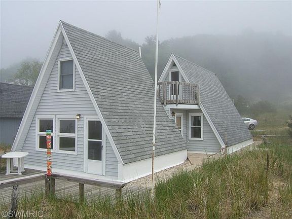 2nd image of 3437 S Lakeview Dr