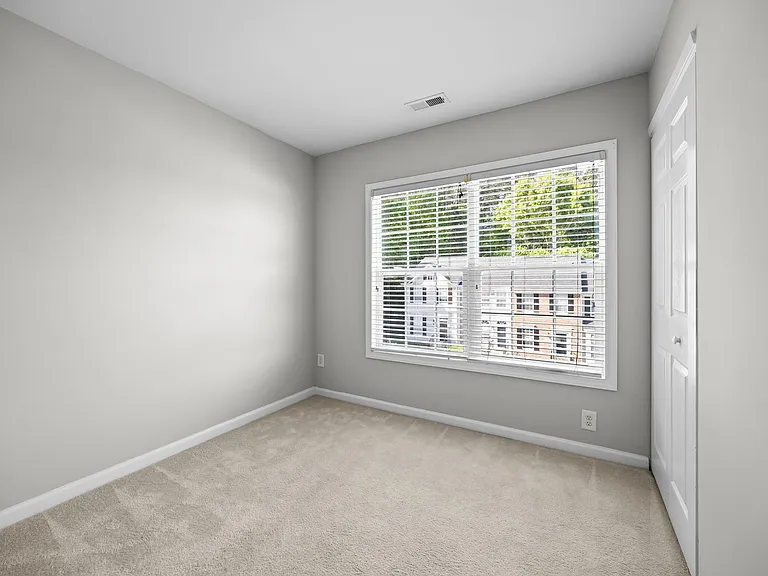 4718 Longhill Ln — Photo 23