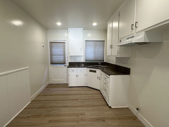 5th image of 708 S 5th St #B