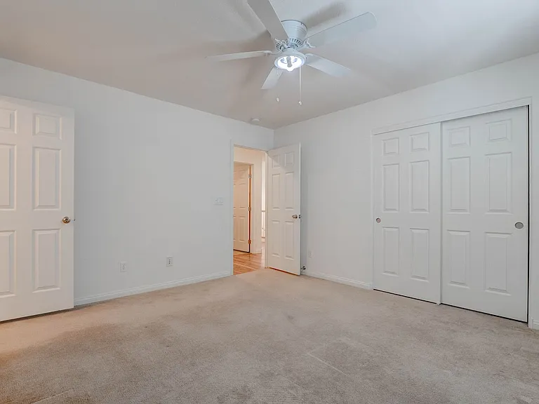 985 Noah Valley St — Photo 29