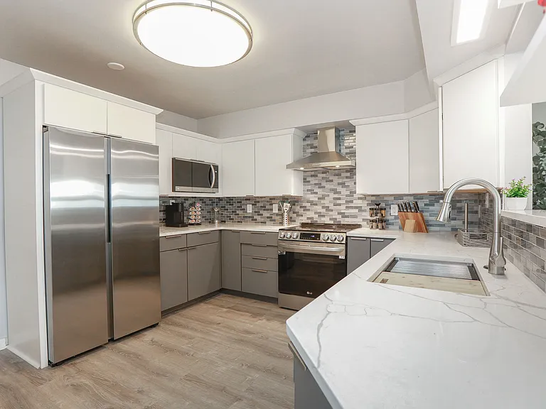 810 W Ocean View Ave #B — Photo 3