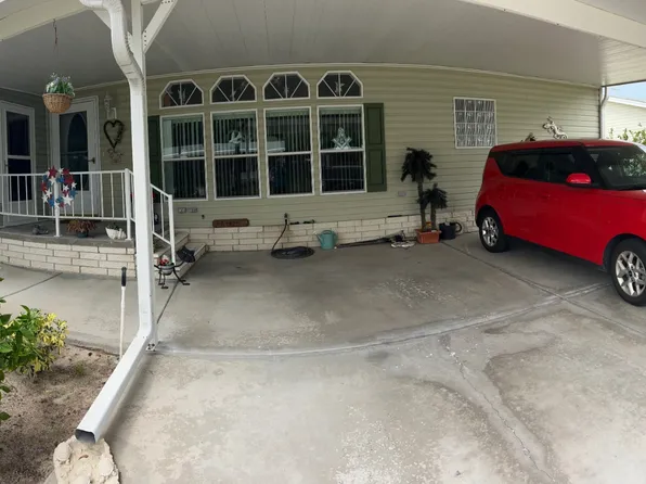 8045 Monitor Dr, New Port Richey, FL 34653