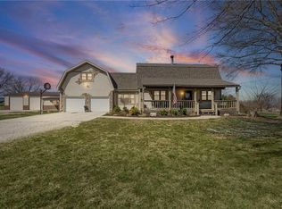 16788 Dwyer Rd, Basehor, KS 66007
