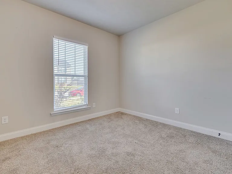 340 Fox Haven Dr — Photo 29
