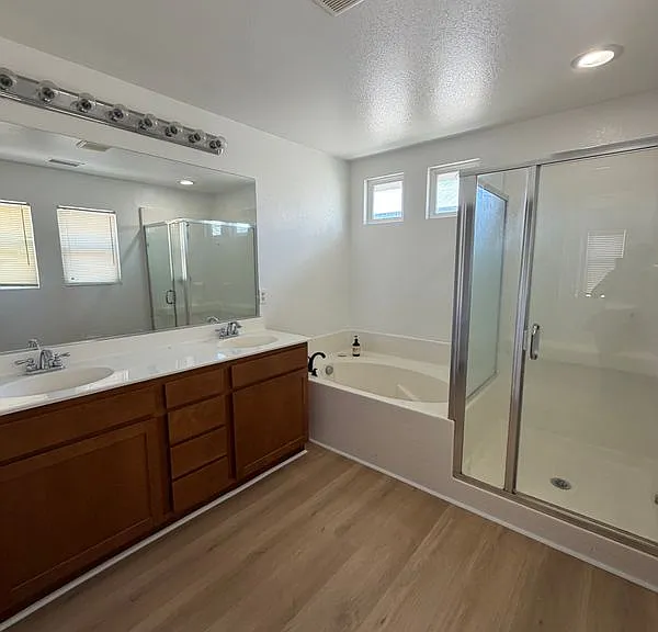 1356 Comfrey Leaf Dr — Photo 4