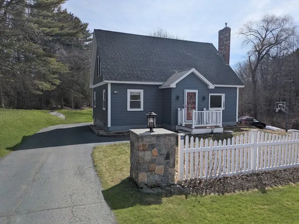 925 Portsmouth Ave, Greenland, NH 03840