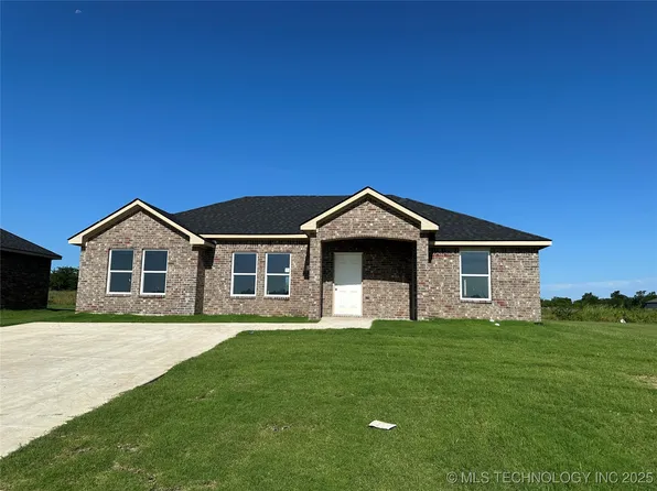 1022 Jasmine Ln, Madill, OK 73446