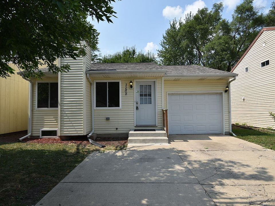 1st image of 2S608 Linden Sq