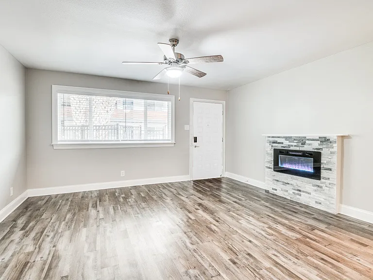 The Rosedale — Photo 19