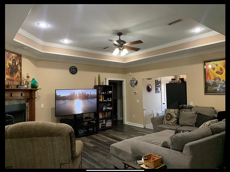 400 Valley Chase Dr — Photo 5