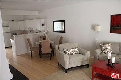 2nd image of 1818 Parnell Ave APT 8