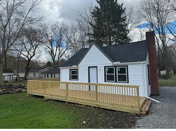 2352 Mishler Ave, Akron, OH 44312