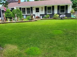 248 Duxbury Rd, Rochester, NY 14626