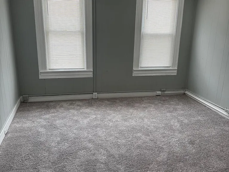 2619 E Fayette St — Photo 10