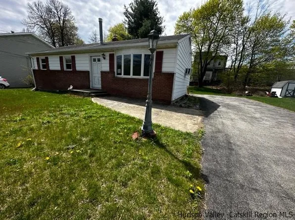 7 Reservoir Road, Highland, NY 12528