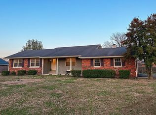 202 Orchard Rd, Hodgenville, KY 42748