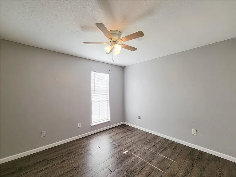 6401 Deihl Rd #307 — Photo 11