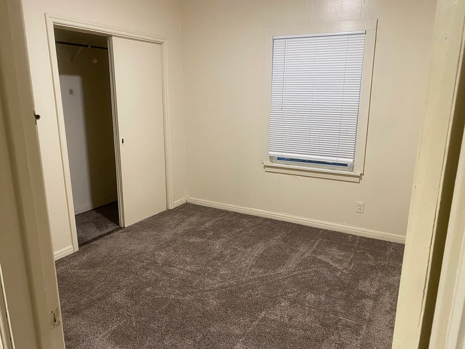 1 bed, 900 sqft, $1,795 — Photo 3