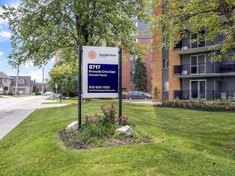 8717 Riverside Dr E — Photo 11