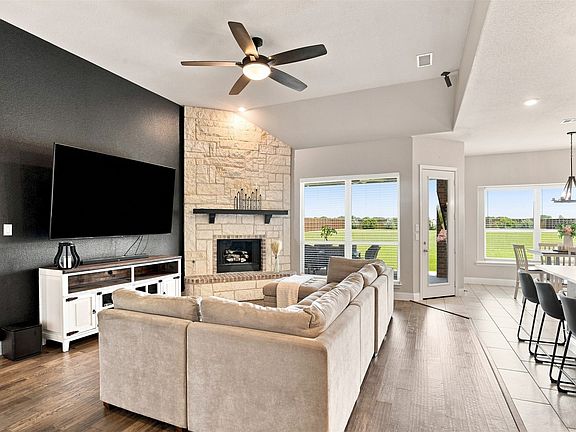 3rd image of 6309 Starr Dr