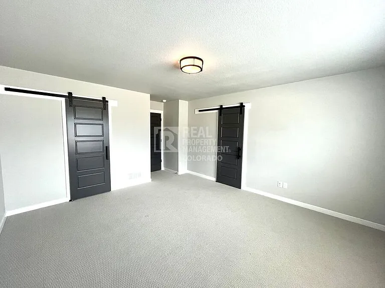 6997 Knapp Dr — Photo 7