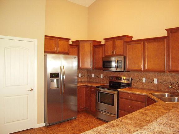 4th image of 4226 Regatta Dr