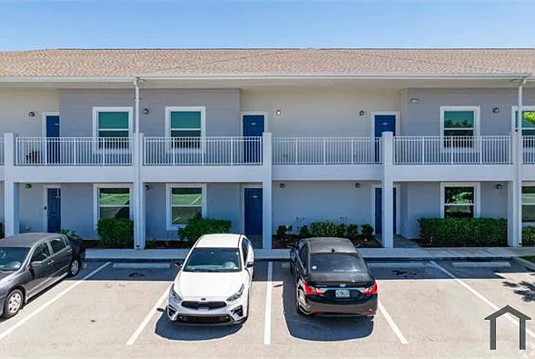 3303 SW 8th Ct #208 — Photo 4