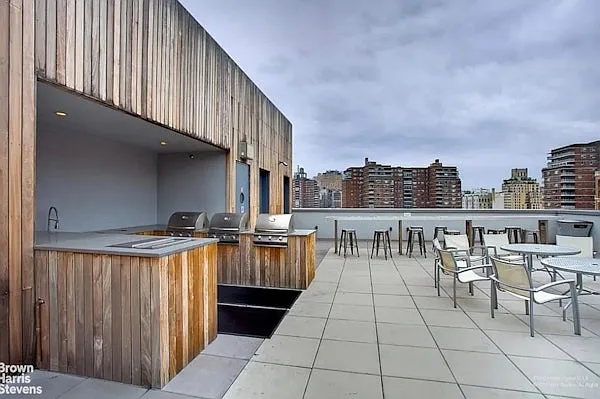 420 W 25th St #6C — Photo 14
