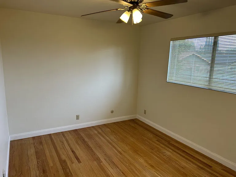 2040 Barbour Dr — Photo 19