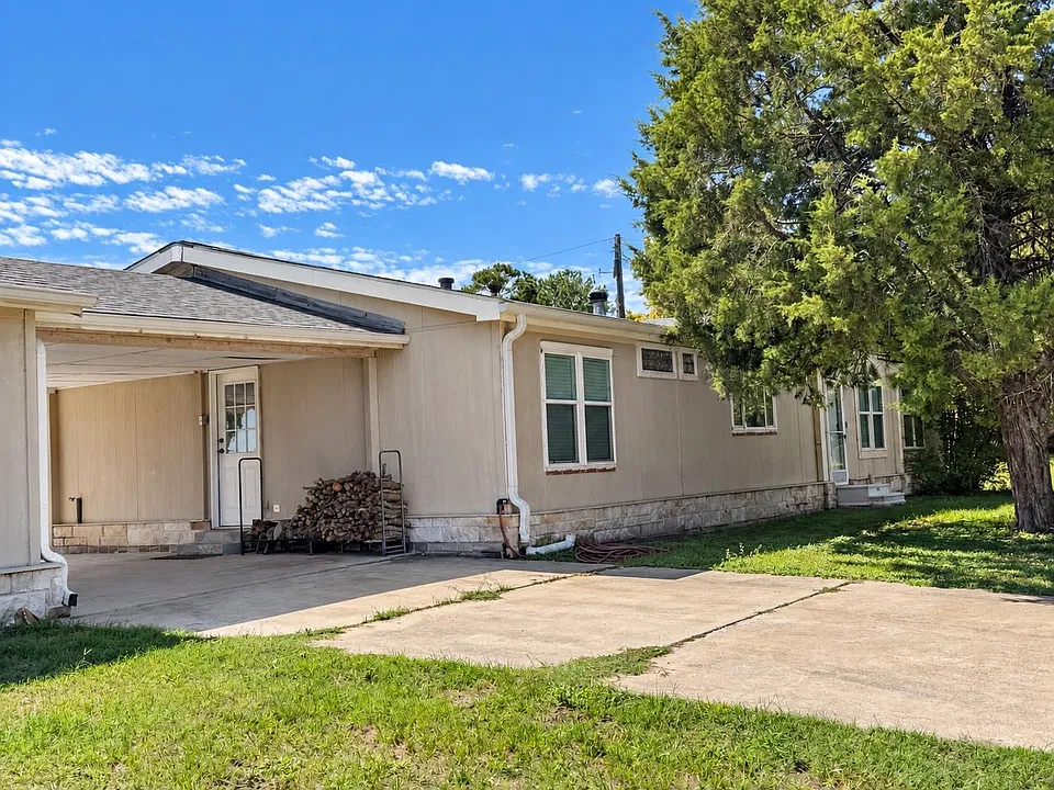 319 S Skains Chapel Rd