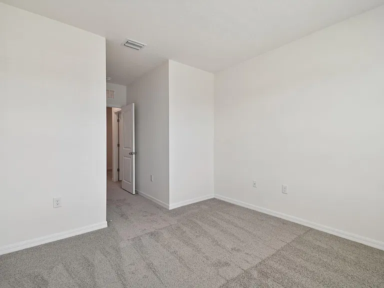 32895 Regent Canal St — Photo 28