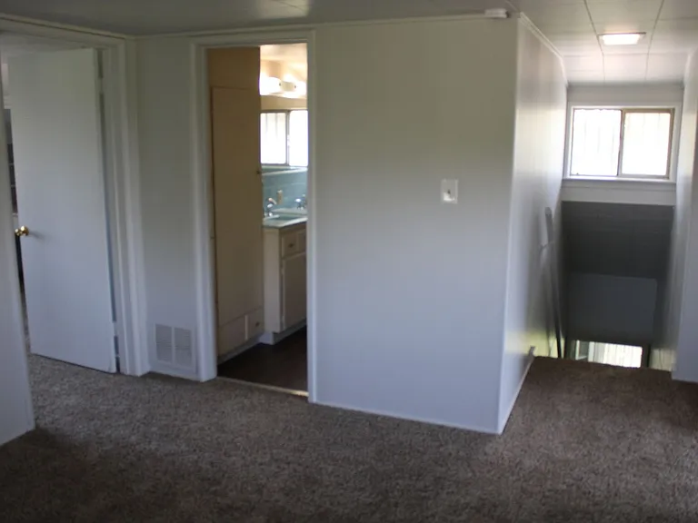3214 S Leonard Ave — Photo 19