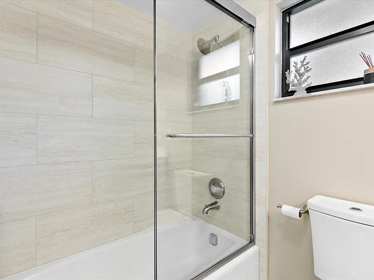 11863 Wimbledon Cir #540 — Photo 15