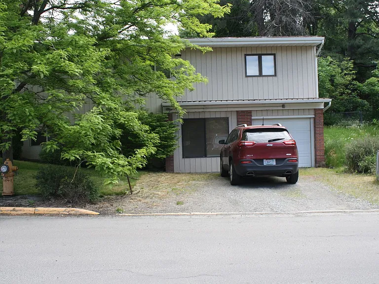1313-1315 NE Harvey Rd — Photo 1