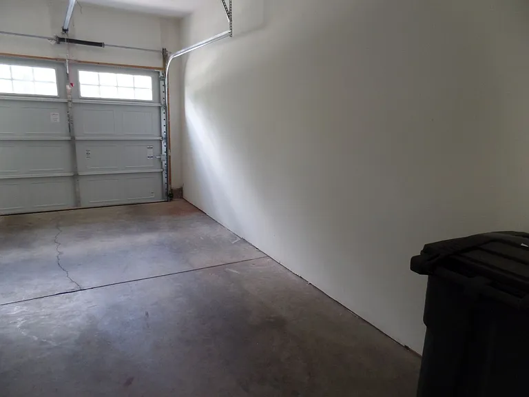 5353 Nottinghamshire Ln — Photo 29