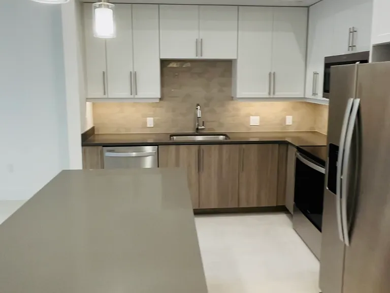 65 NE 163rd St #102 — Photo 7