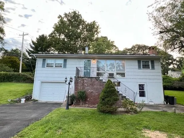 19 Chestnut Street, Stony Point, NY 10980