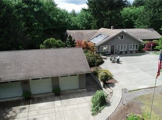 17755 Suquamish Way NE, Suquamish, WA 98392