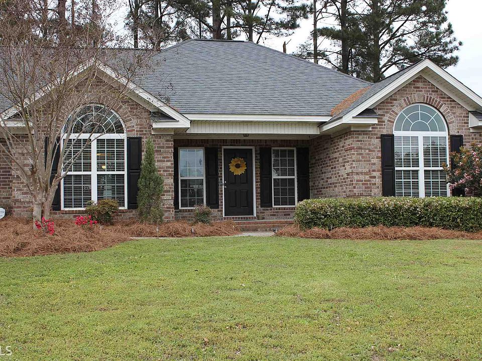 1st image of 1020 Moss Creek Cir