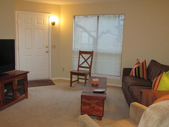 4th image of 6655 N Canyon Crest Dr