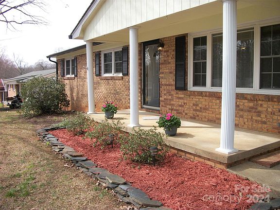 2nd image of 4225 Heatherstone Dr